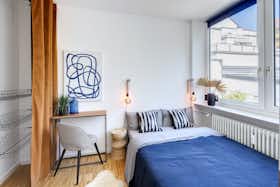 Appartement te huur voor € 1.890 per maand in Munich, Augustenstraße