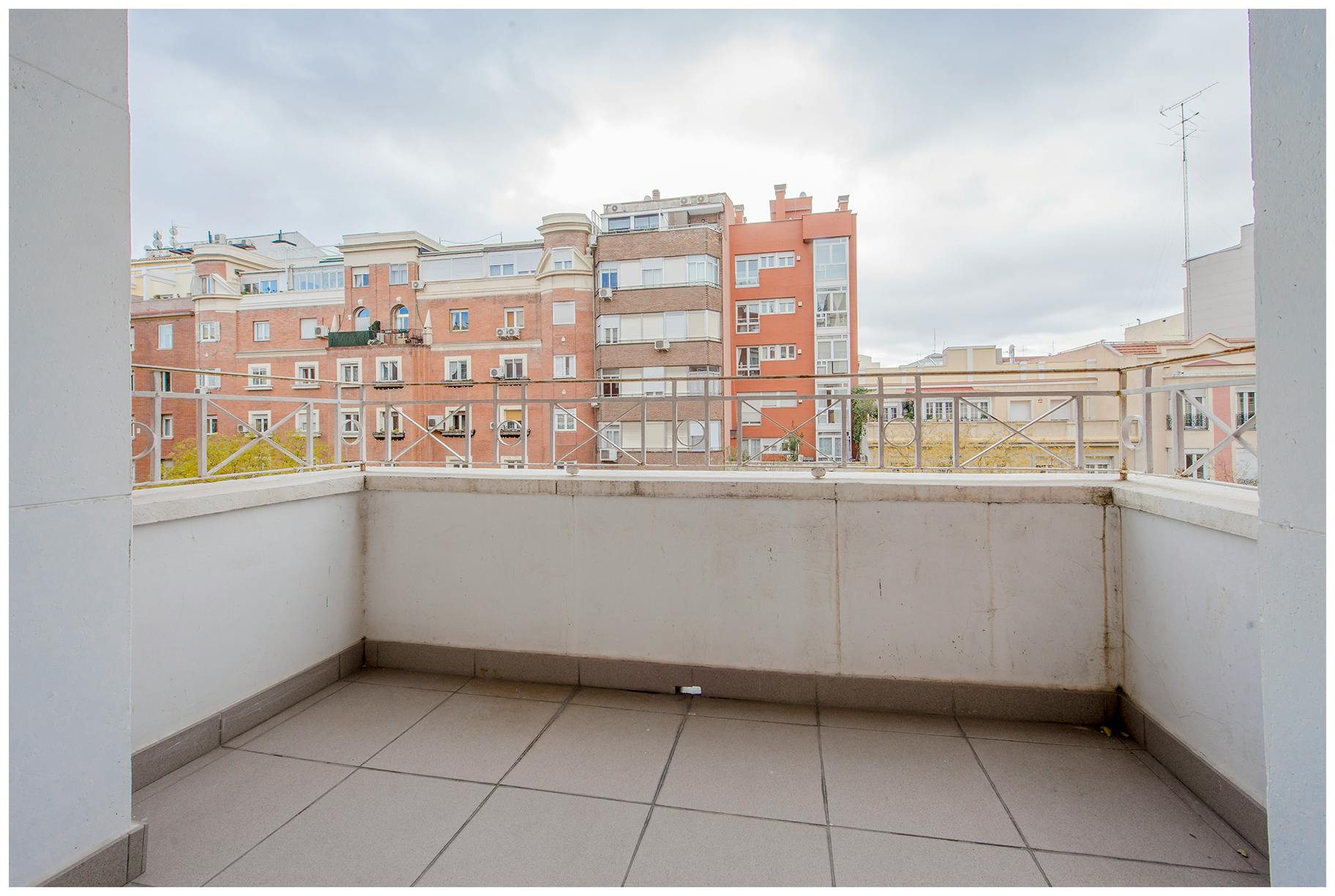 Single room Madrid, 1 bed, 30m² — photo 9