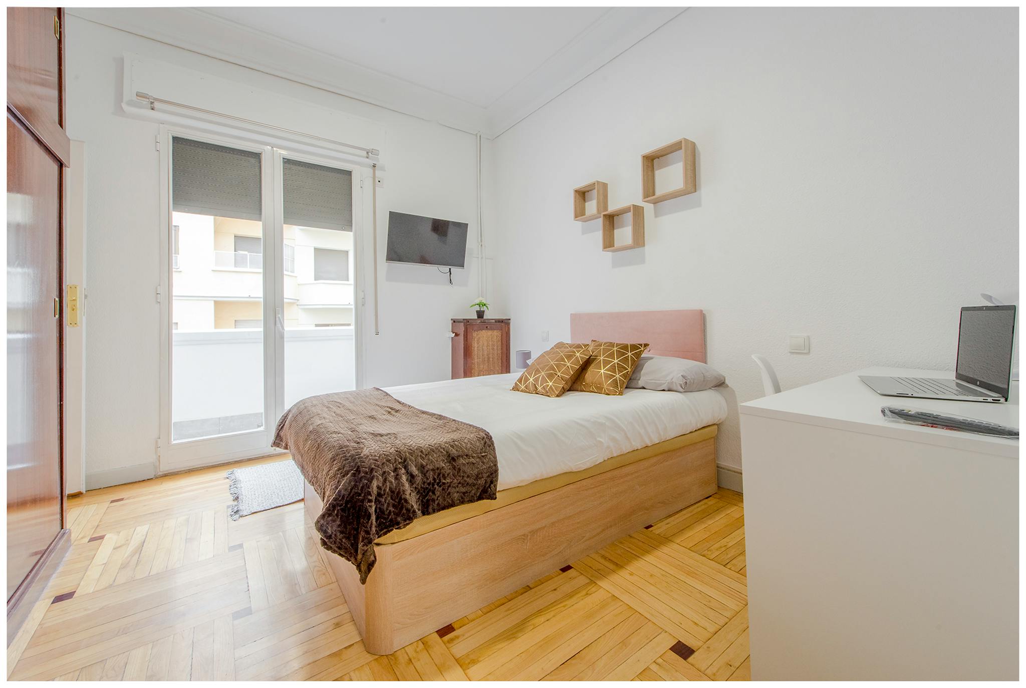 Calle de Goya, Madrid preview