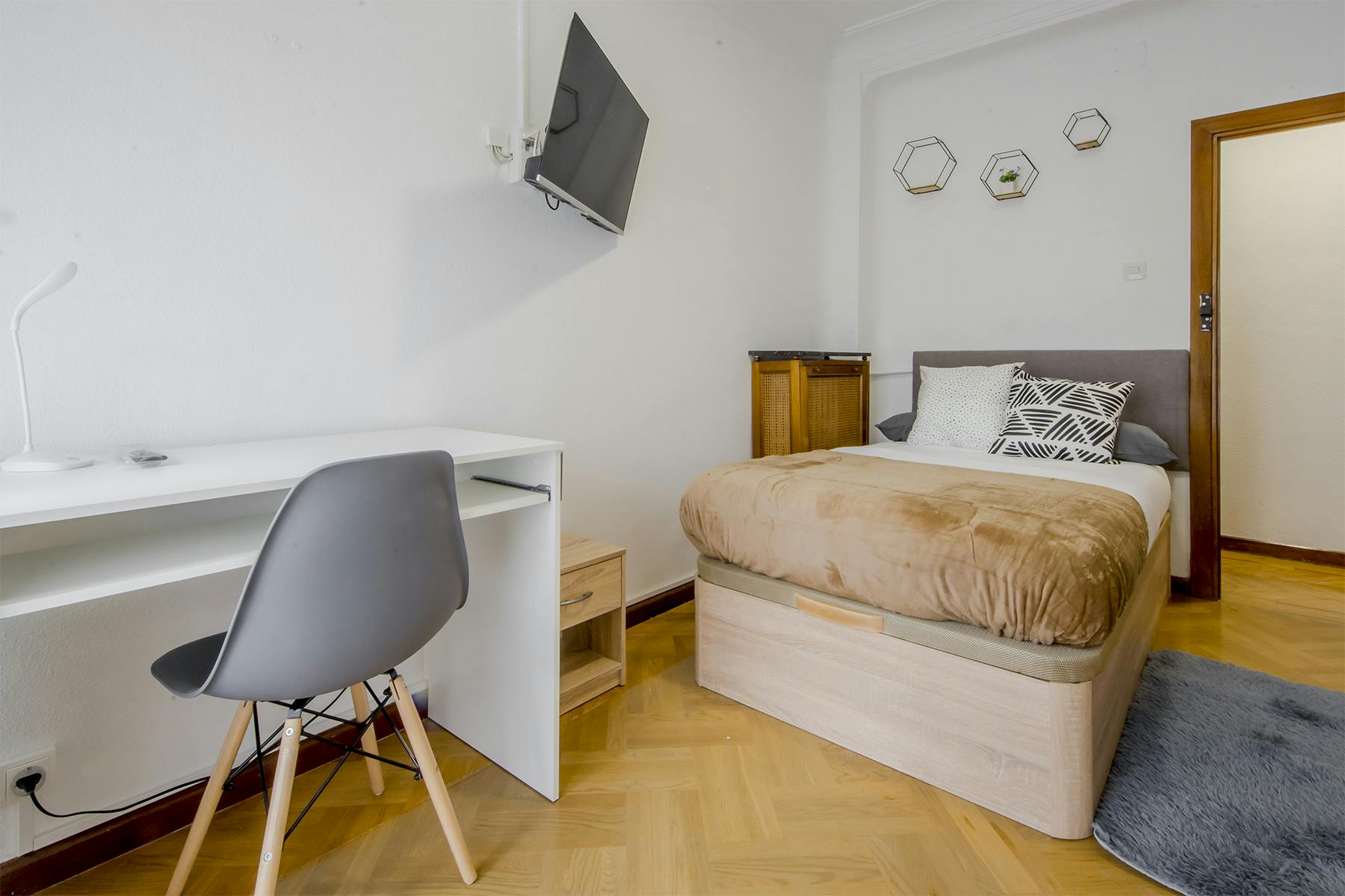 preview gallery tile