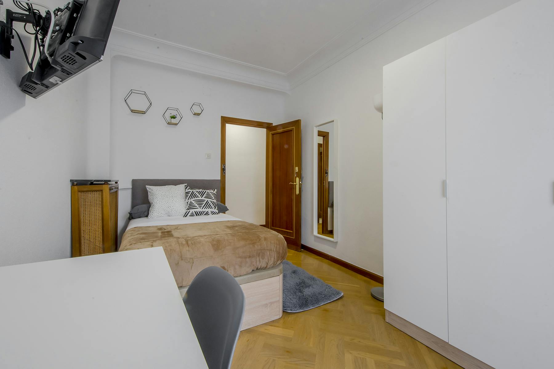 preview gallery tile