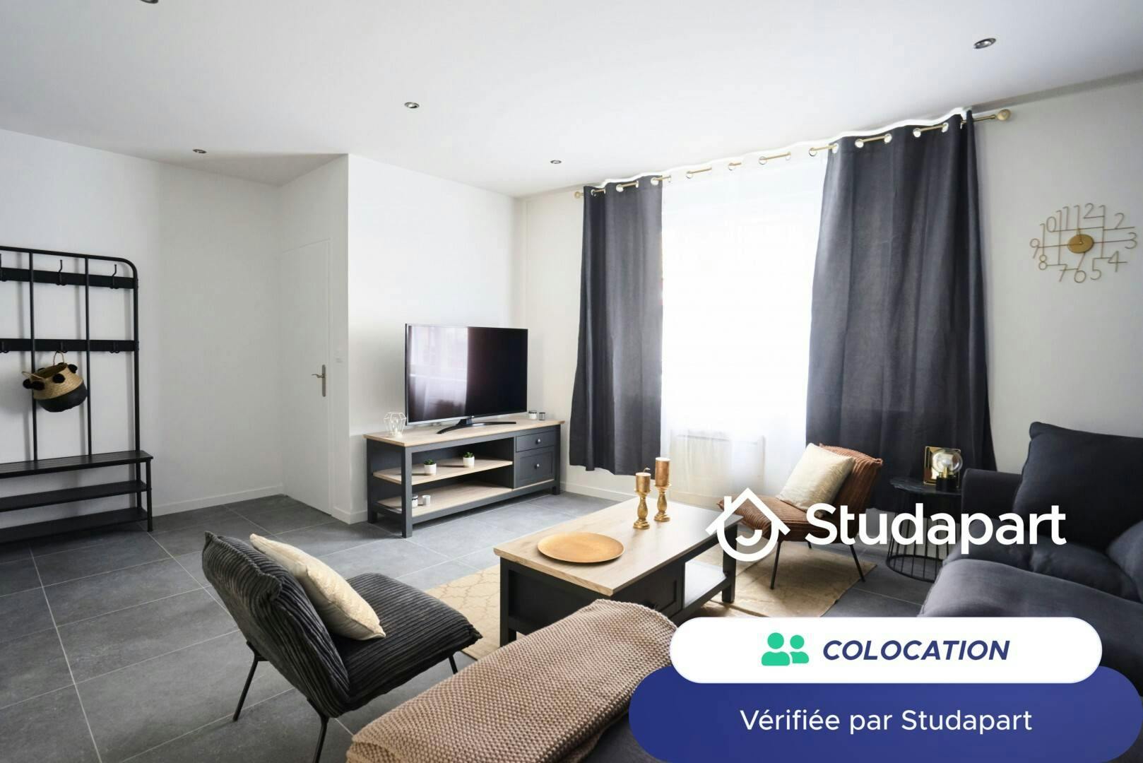 Private room for rent on Rue d'Arras, Lille - Plus