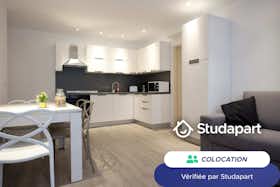 Отдельная комната сдается в аренду за 600 € в месяц в Antibes, Boulevard du Président Wilson
