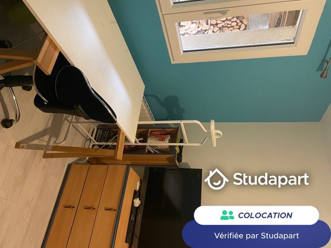 Private room for rent for €370 per month in La Rochelle, Rue Henri Rochefort