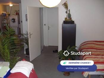 Apartment for rent on Rue Basse, Lille – pohled 3