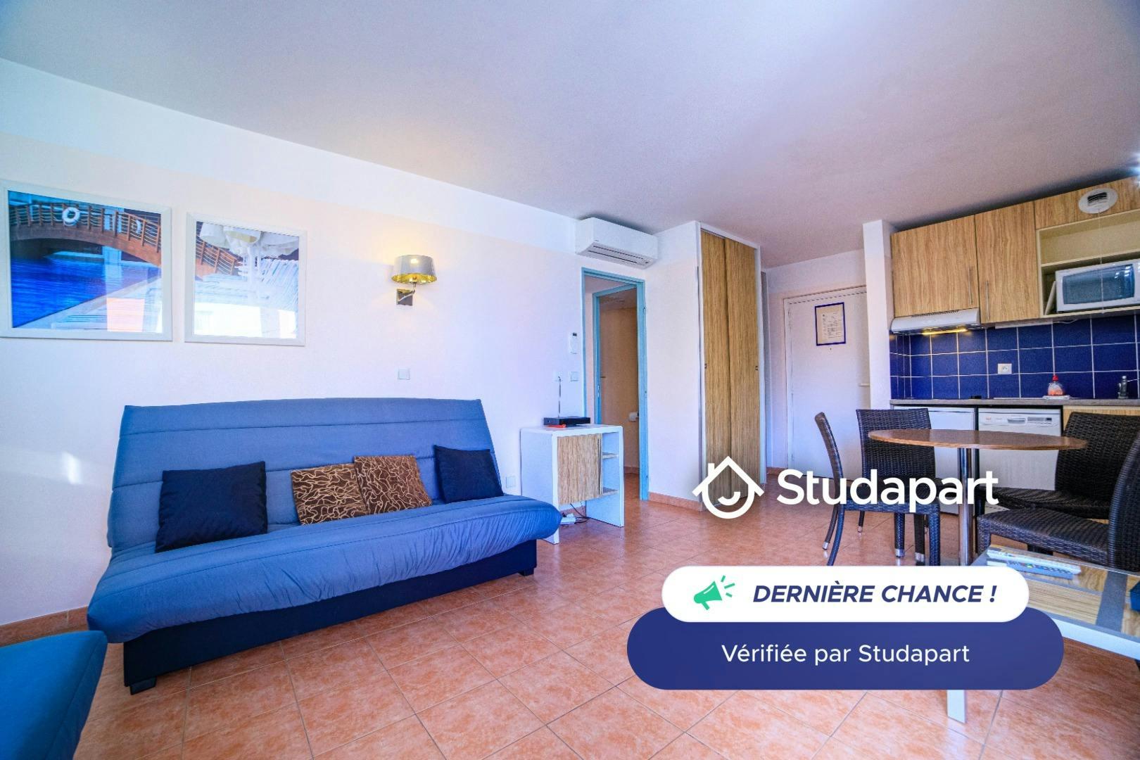 Apartment for rent for €950 per month in Antibes, Avenue Frédéric Mistral