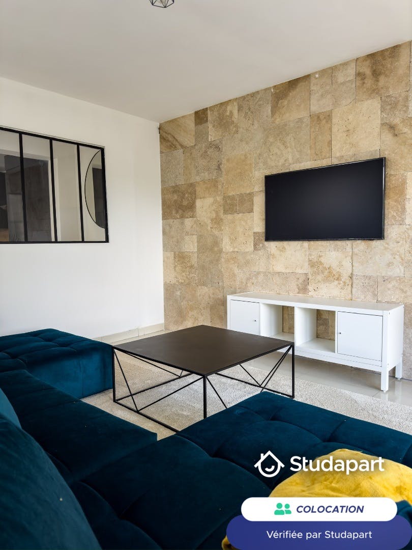 Private room for rent on Rue des Larris, Épinay-sur-Seine