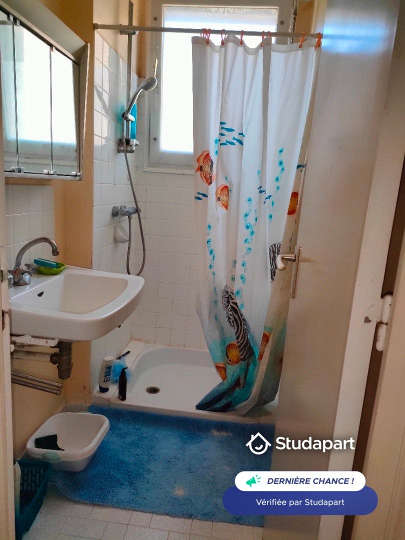 House for rent for €350 per month in Fontaine-lès-Dijon, Rue de l'Europe