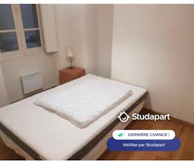 Apartamento en alquiler por 660 € al mes en Rennes, Rue Legraverend