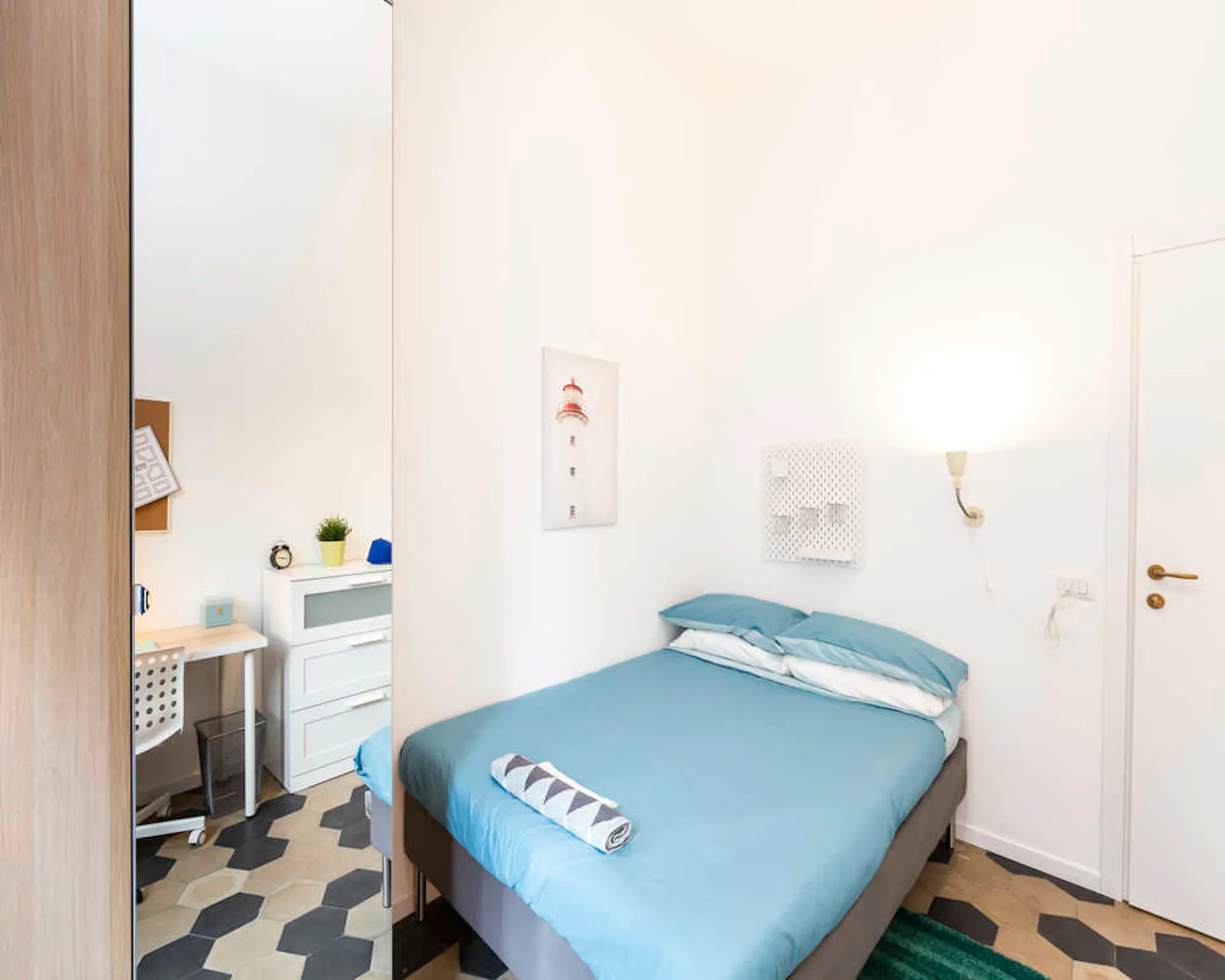 Via Paolo Bassi, Milan preview