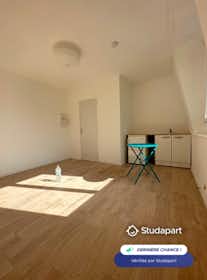 House for rent for €500 per month in Roubaix, Boulevard de Strasbourg