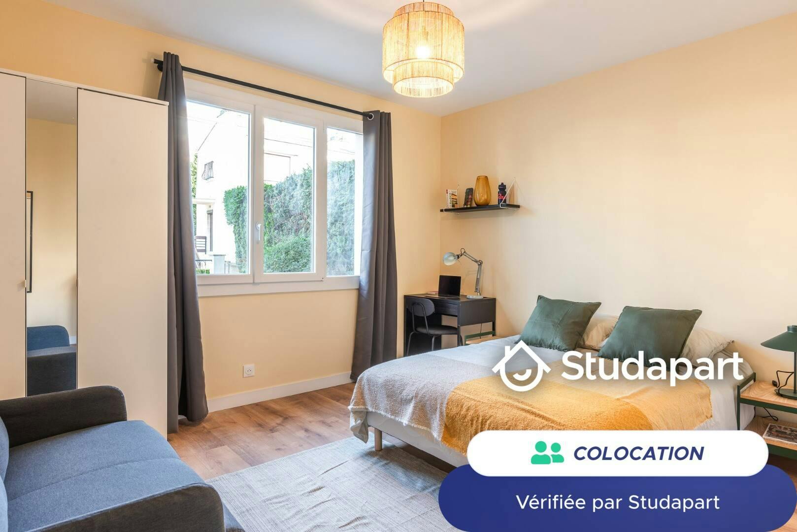 Private room for rent for €980 per month in Villejuif, Rue Arago