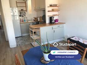 Apartament de închiriat pentru 650 EUR pe lună în Perpignan, Boulevard Aristide Briand