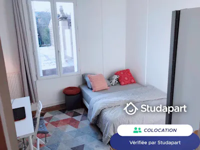 Private room for rent on Rue Édouard til, Vitry-sur-Seine, Vitry-sur-Seine