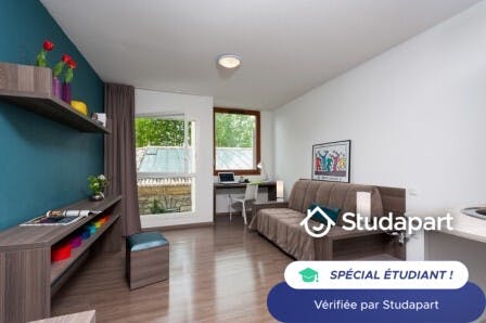 Private room for rent for €769 per month in Bordeaux, Rue Achard