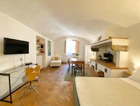 Lägenhet att hyra för 1 450 € i månaden i Florence, Via dei Benci