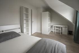 Privé kamer te huur voor € 971 per maand in The Hague, Ernest Staasstraat