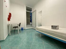 Habitación privada en alquiler por 450 € al mes en Naples, Vico Scassacocchi