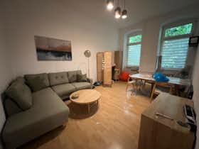 Wohnung zu mieten für 1.500 € pro Monat in Berlin, Proskauer Straße