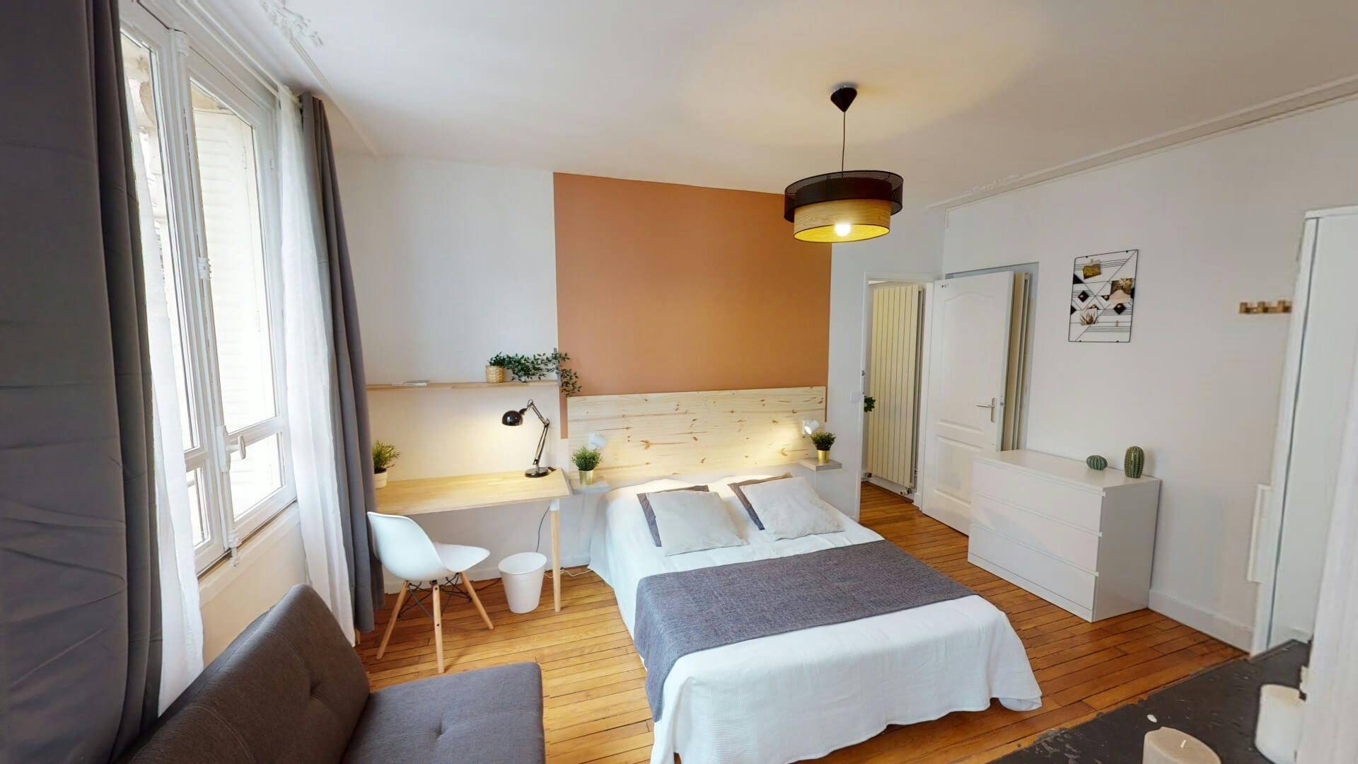 Apartment in Paris, 16th Arrondissement - View 4