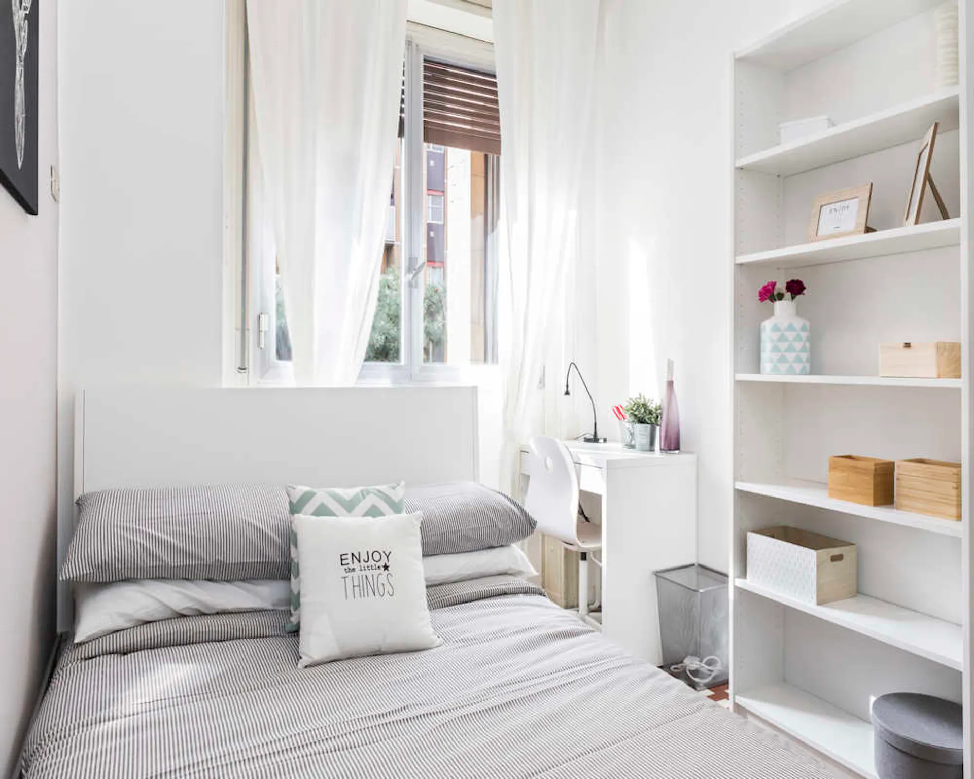 Via Giuseppe Frua, Milan preview