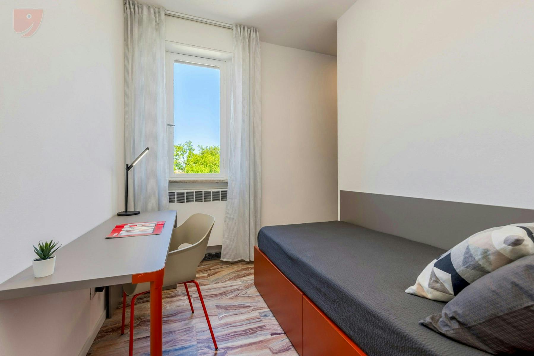 Отдельная комната сдается в аренду за 640 € в месяц в Ferrara, Via Giuseppe Compagnoni