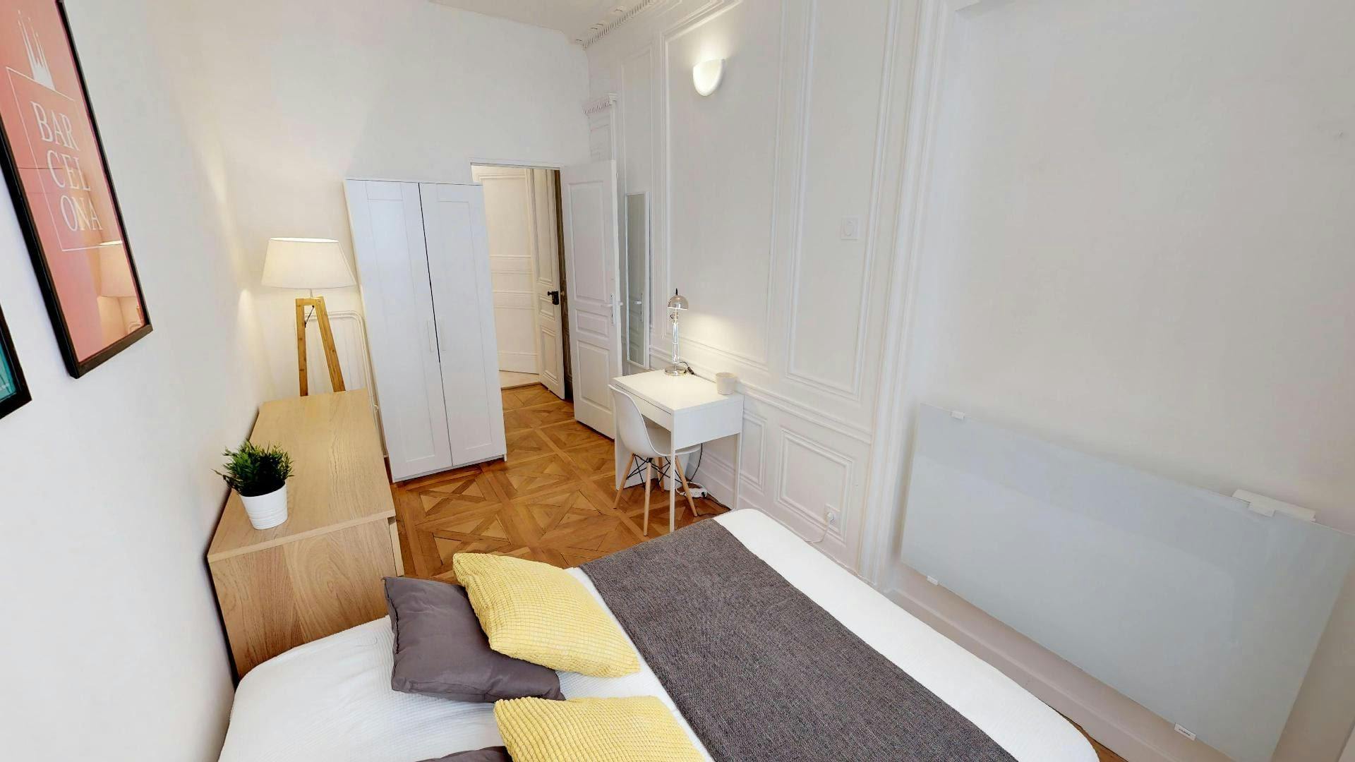 Apartment Lyon, 128m² — photo 1