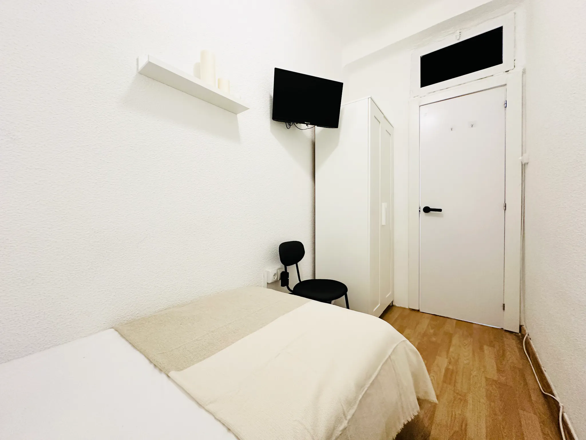 Private room in Calle de la Aviación Española, Madrid (1519248) ROOM 2