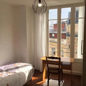 Monolocale in affitto a 1.100 € al mese a Paris, Rue Fizeau
