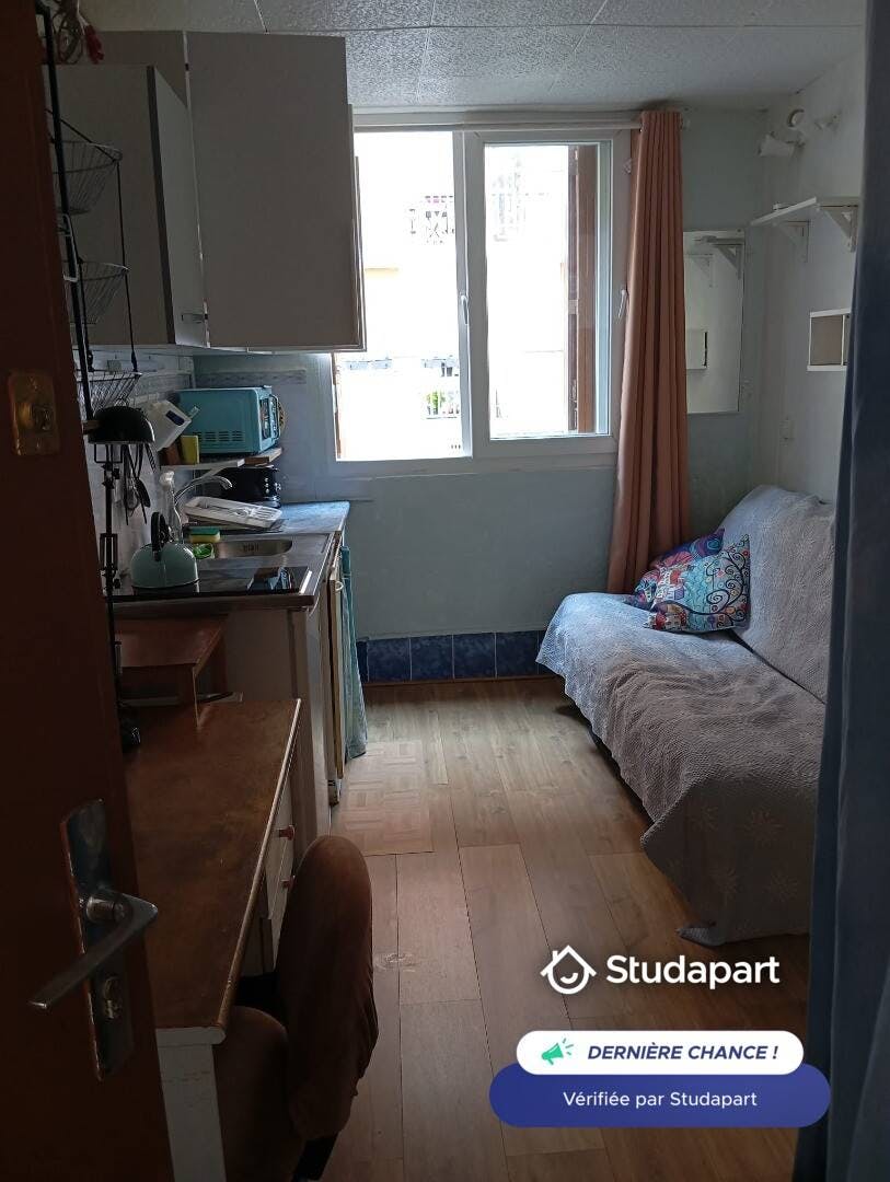 Appartement à louer pour 570 €/mois à Aix-en-Provence, Rue Gustave Desplaces