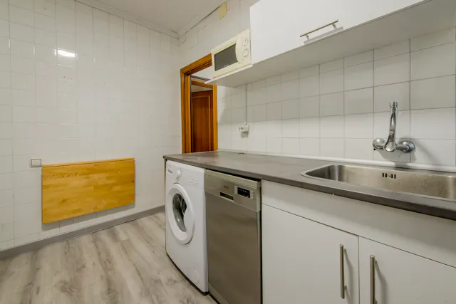 Private room in Calle de Nieremberg, Madrid (1519463) room image 2