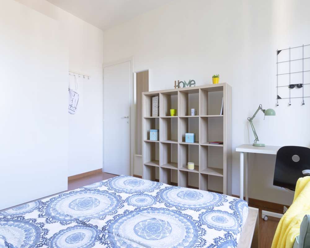 Via Salvatore Barzilai, Milan