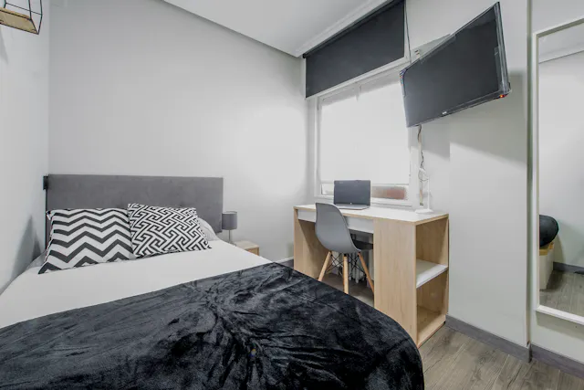 Private room in Calle del Poeta Joan Maragall, Madrid (1519635) room image 1