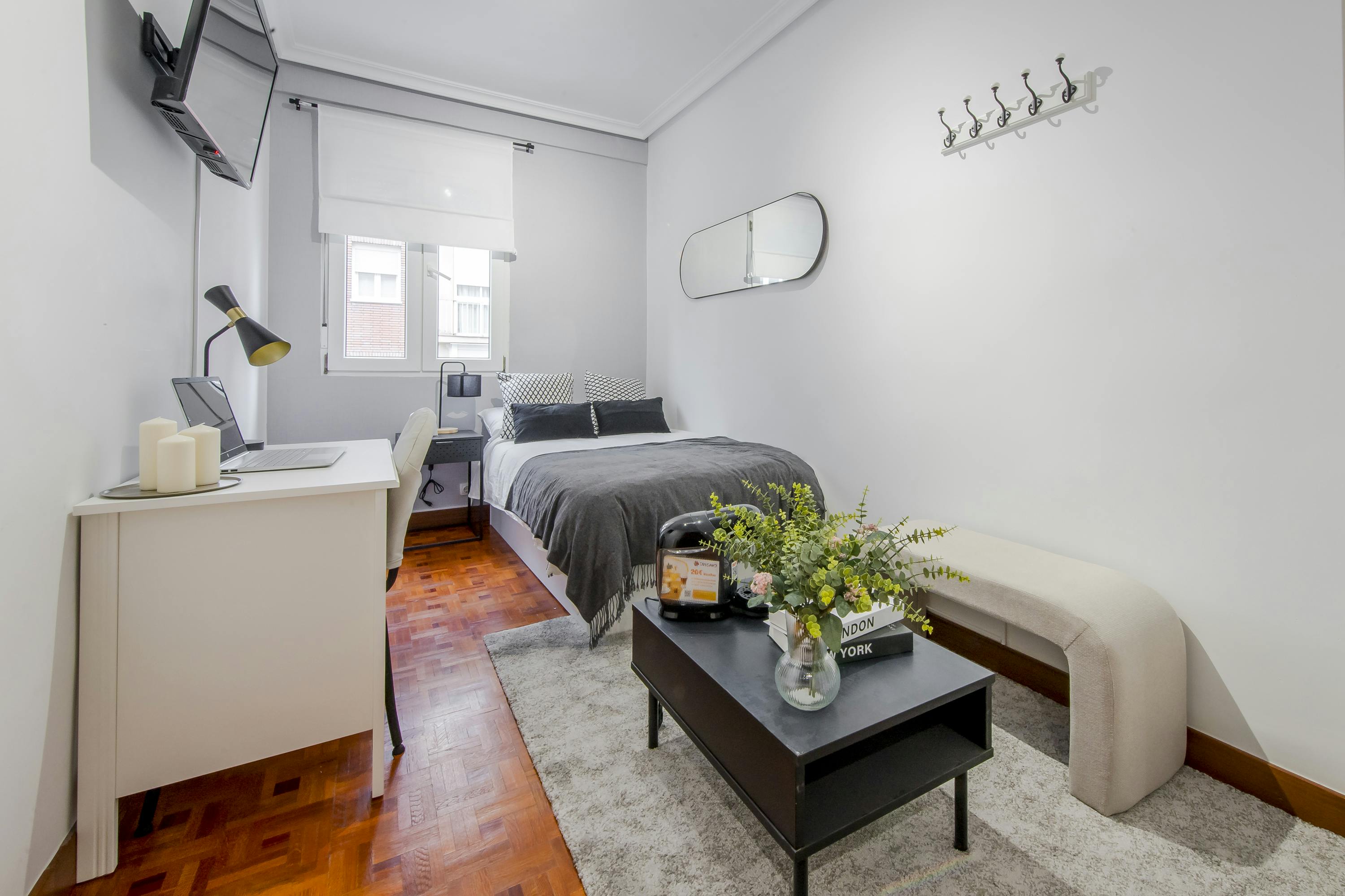 Calle de Cea Bermúdez, Madrid Madrid