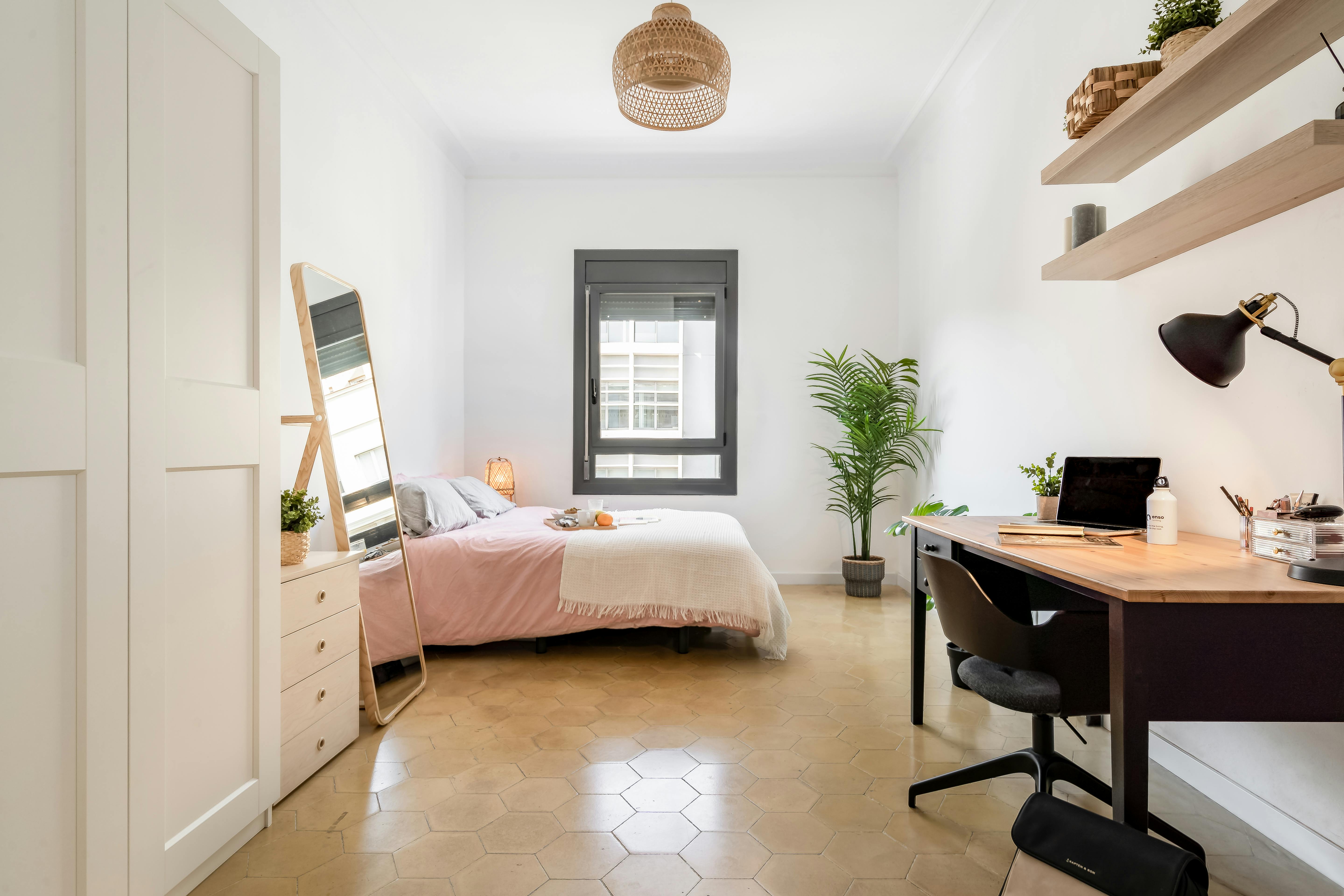 Carrer de Roger de Llúria, Barcelona Barcelona