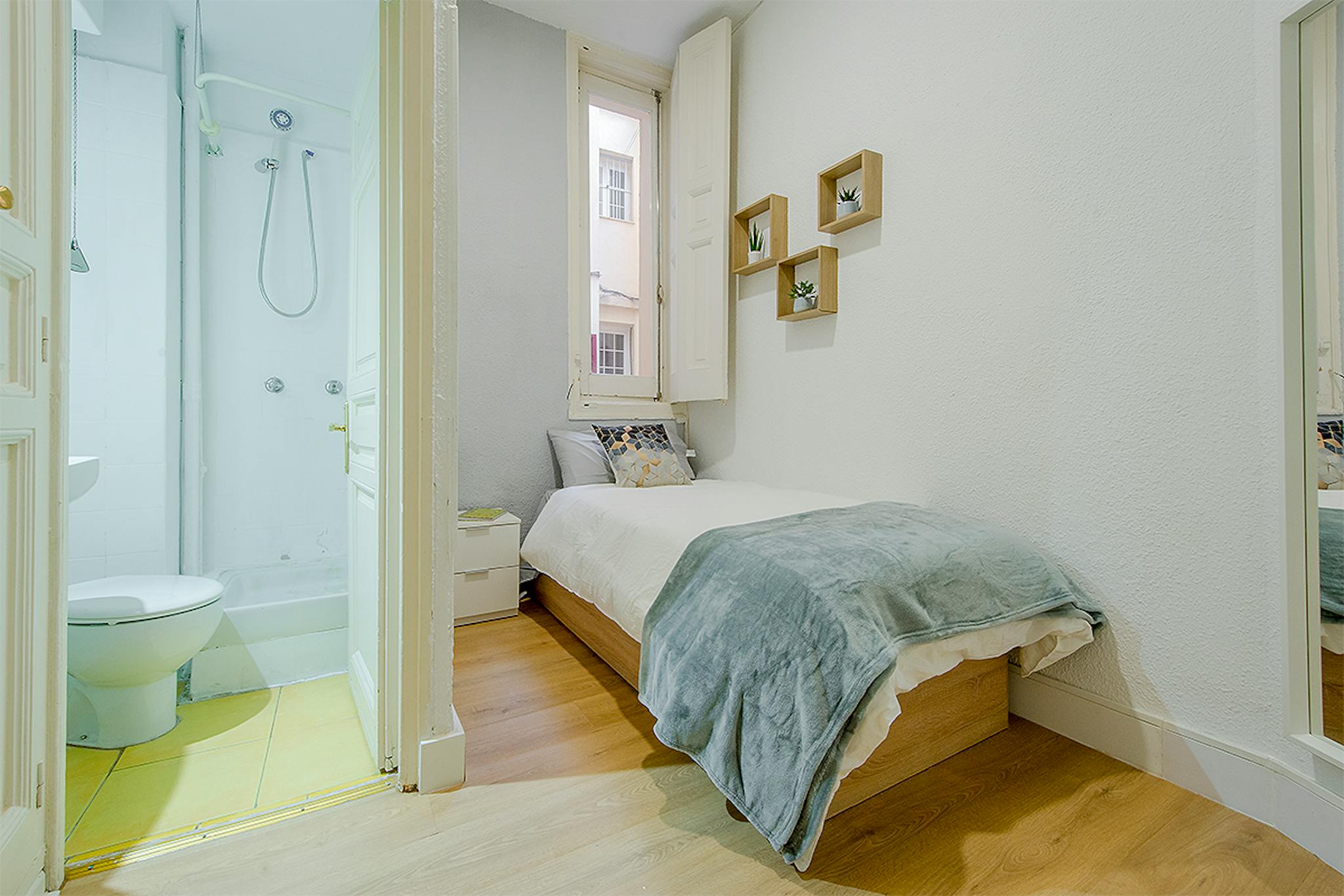 Calle de Diego de León, Madrid preview