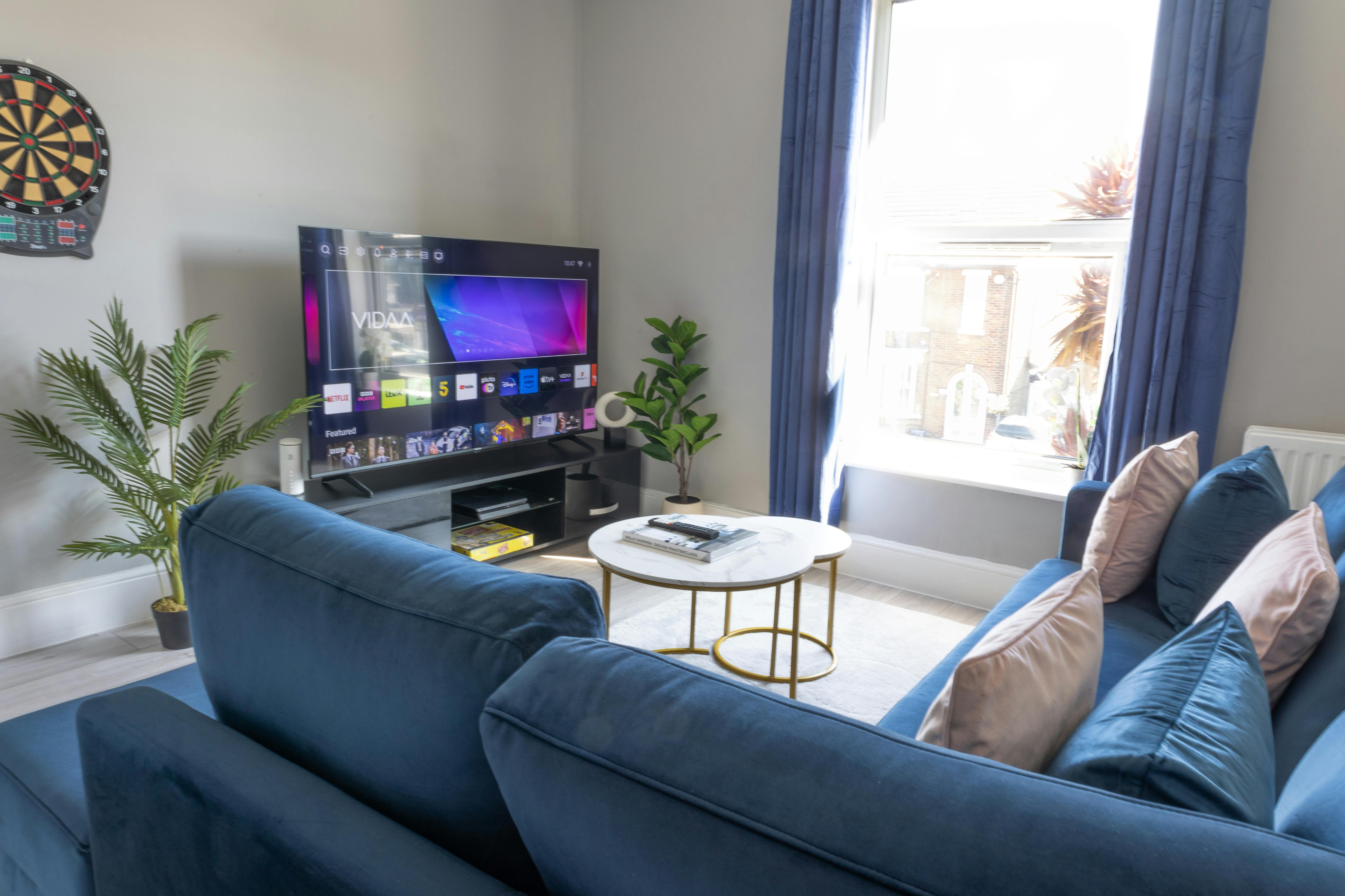 Будинок за оренду для 2 599 GBP на місяць у Sittingbourne, Chalkwell Road