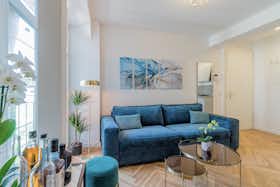Apartment for rent for €1,500 per month in Berlin, Brunnenstraße