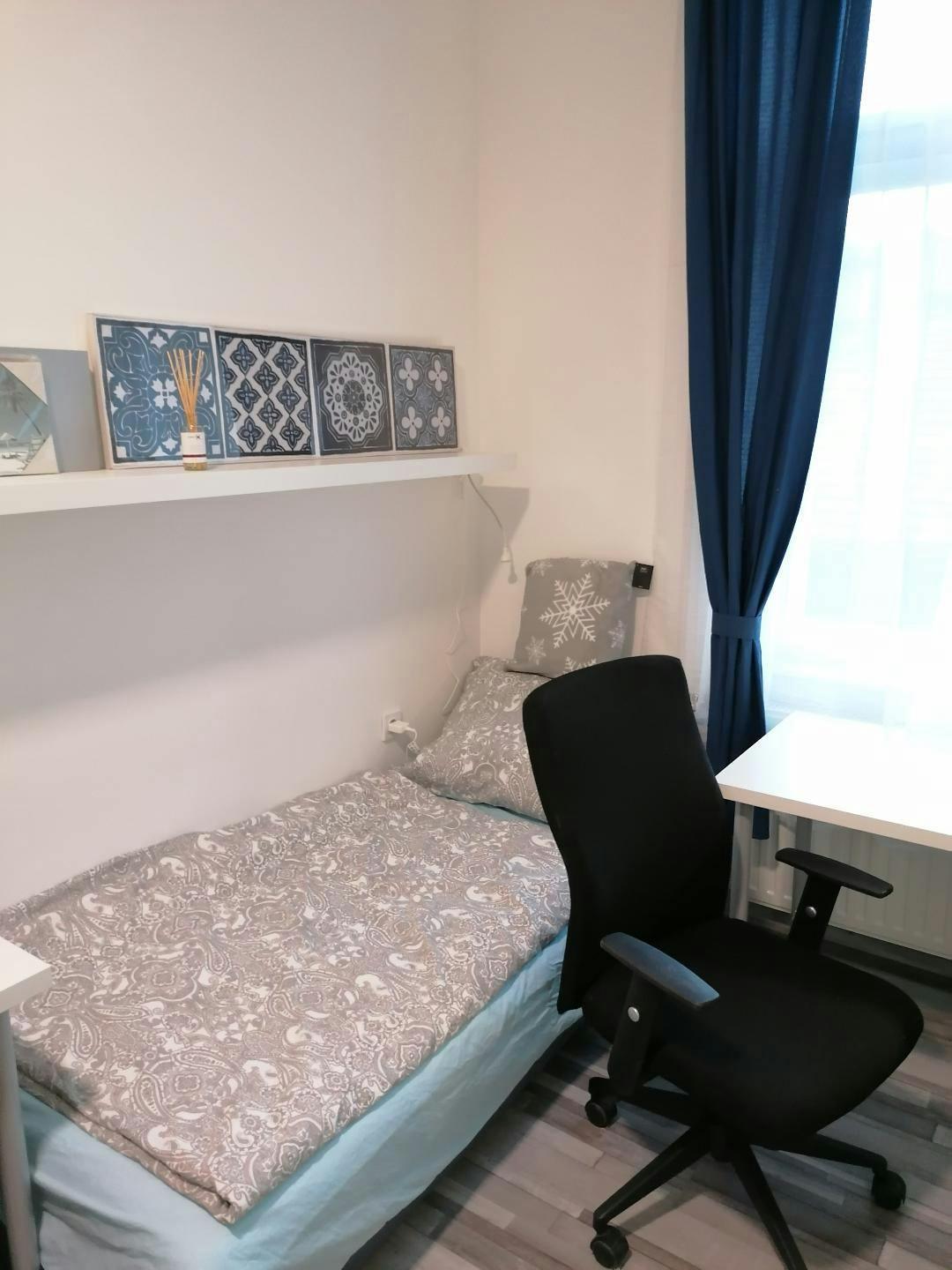 preview gallery tile