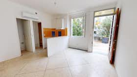 Lägenhet att hyra för 600 € i månaden i Montpellier, Rue des Fourbisseurs
