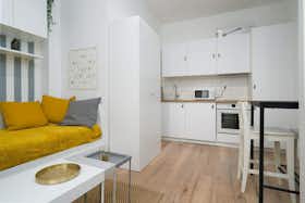 Studio for rent for €551 per month in Lyon, Rue Capitaine Robert Cluzan