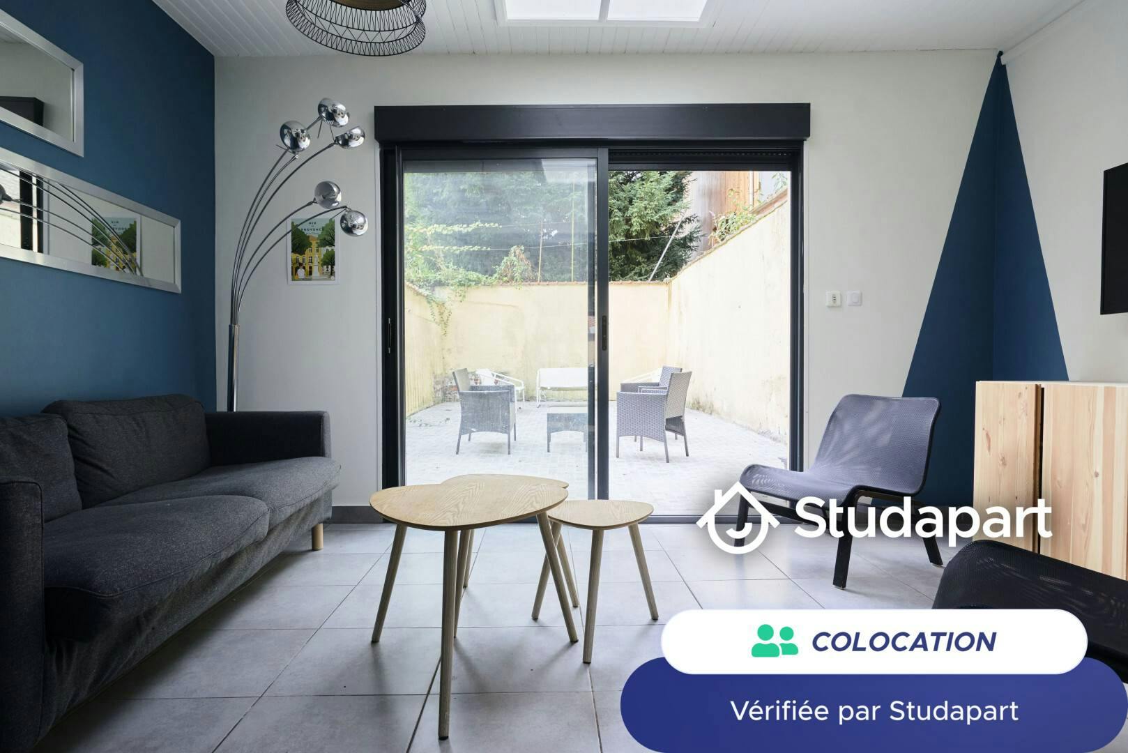 Private room for rent on Rue Hoche, Lille - Plus