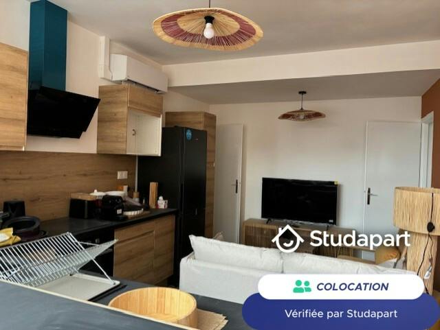 Private room for rent on Rue Sainte-Anne, Lille - Vue 4