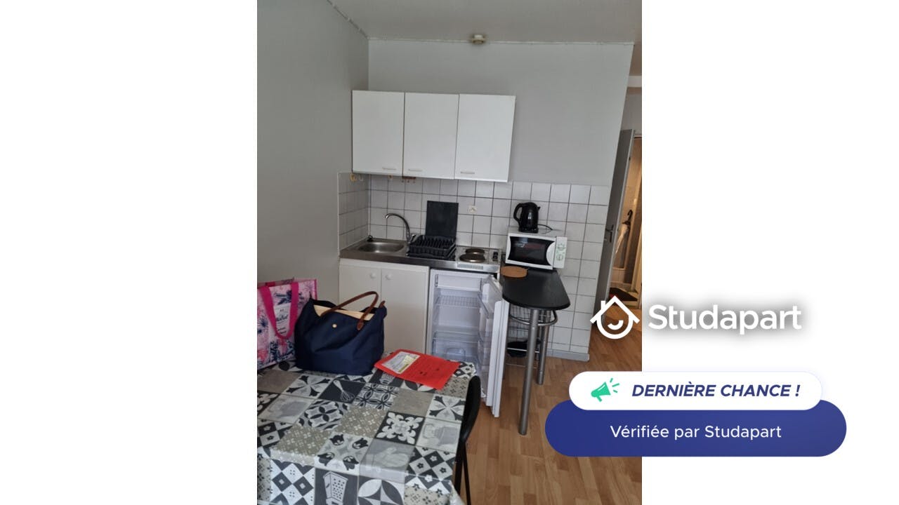 Квартира за оренду для 460 EUR на місяць у Dijon, Rue Courtépée