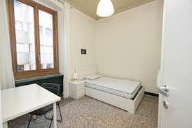 Habitación privada en alquiler por 430 € al mes en Genoa, Via San Bartolomeo degli Armeni