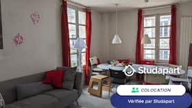 Cameră privată de închiriat pentru 430 EUR pe lună în La Rochelle, Rue des Fagots