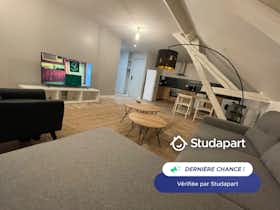 Apartment for rent for €950 per month in Bourges, Rue du Chevreau