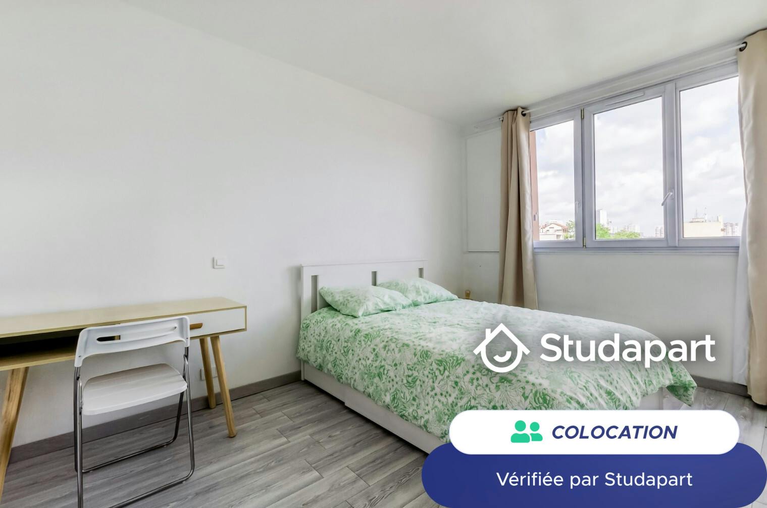Private room for rent on Avenue de l'Association, Colombes - View 3