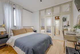 Private room for rent for €750 per month in Madrid, Avenida Felipe II