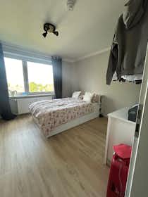Private room for rent for €680 per month in Hamburg, Rönneburger Straße